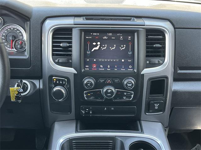 2022 RAM 1500 Classic SLT Crew Cab 4x2 57 Box