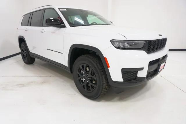 2025 Jeep Grand Cherokee GRAND CHEROKEE L ALTITUDE X 4X2