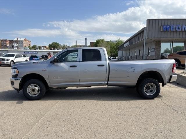 2022 RAM 3500 Tradesman Crew Cab 4x4 8 Box 2022 RAM 3500 Tradesman Crew Cab 4x4 8 Box