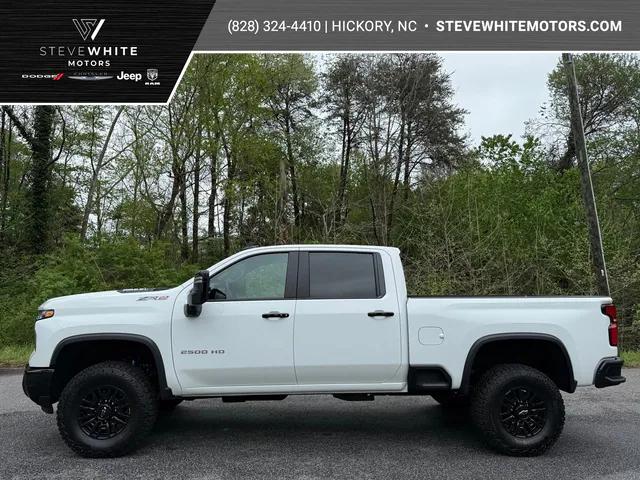 2025 Chevrolet Silverado 2500HD 4WD Crew Cab Standard Bed ZR2