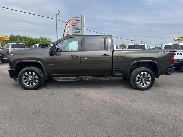 2023 Chevrolet Silverado 2500HD 4WD Crew Cab Standard Bed Custom