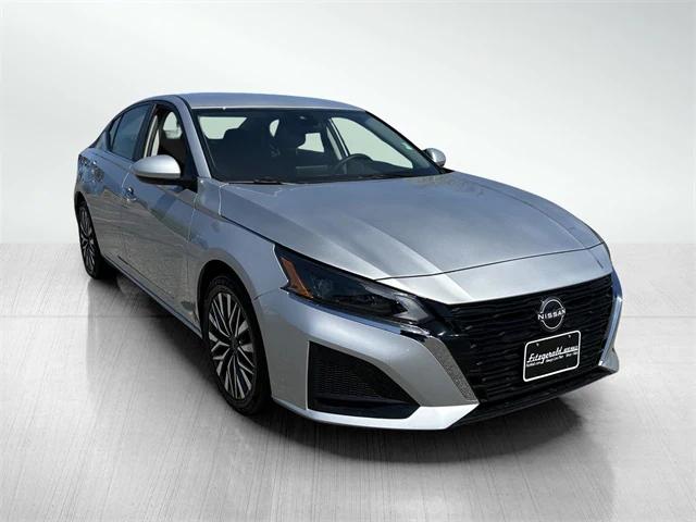 2023 Nissan Altima SV FWD