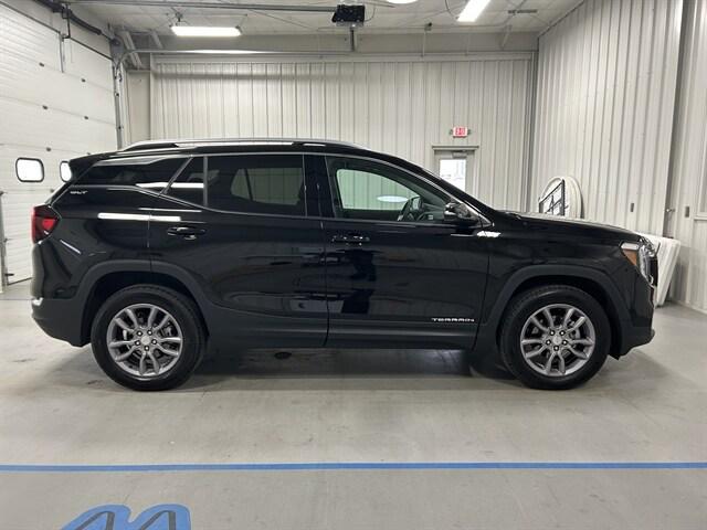 2024 GMC Terrain AWD SLT