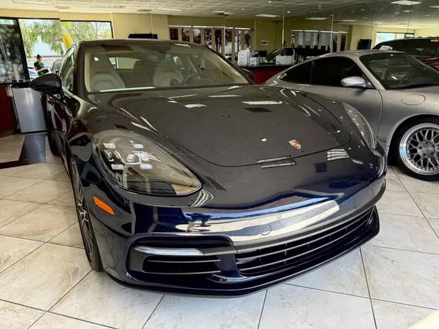 2018 Porsche Panamera 4
