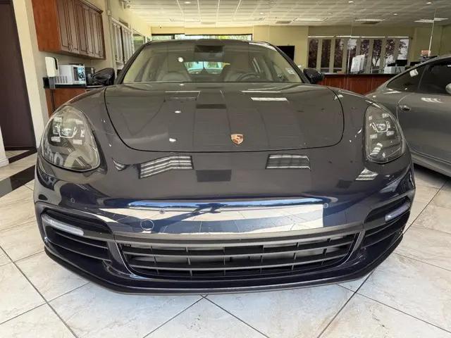 2018 Porsche Panamera 4