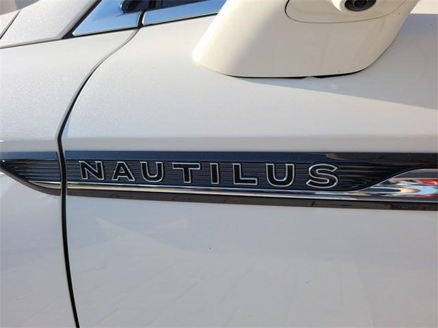 2023 Lincoln Nautilus Black Label