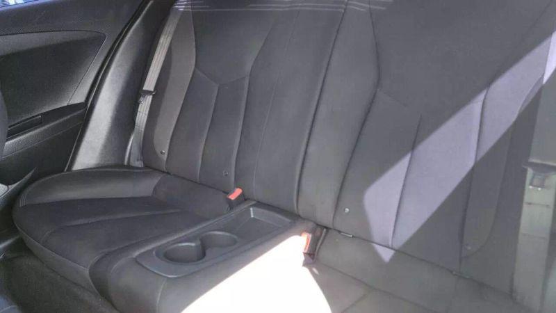 2017 Hyundai Veloster Base