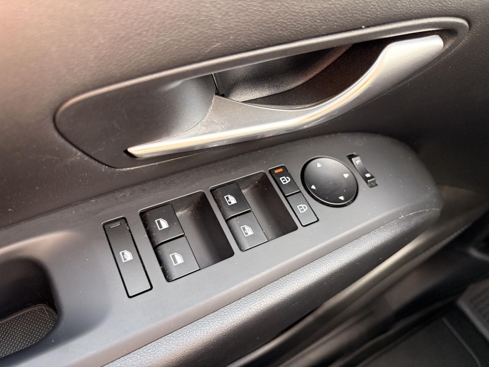 2025 Hyundai Tucson SEL Convenience - Photo 38