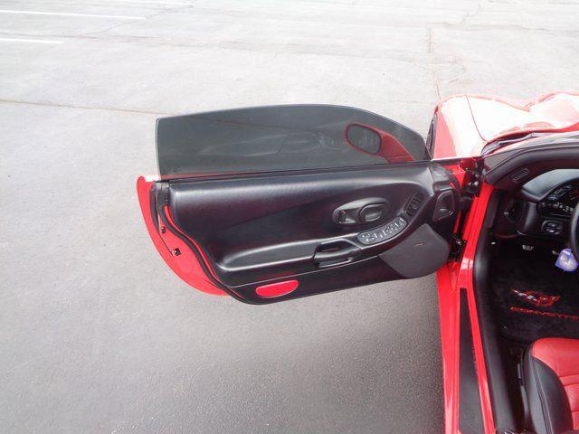 2001 Chevrolet Corvette Base