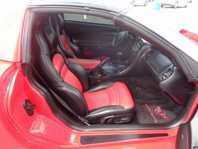 2001 Chevrolet Corvette Base