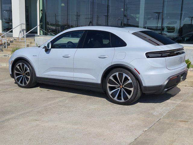 2025 Porsche Macan Electric 4