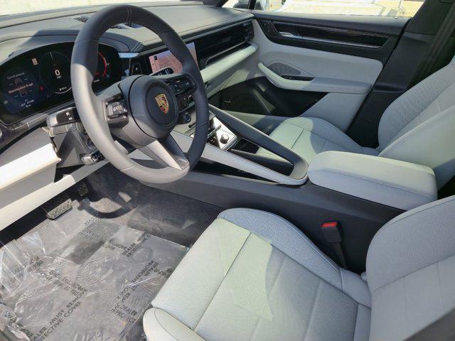 2025 Porsche Macan Electric 4