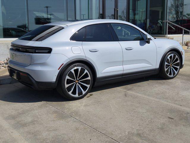 2025 Porsche Macan Electric 4
