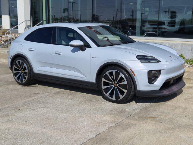 2025 Porsche Macan Electric 4