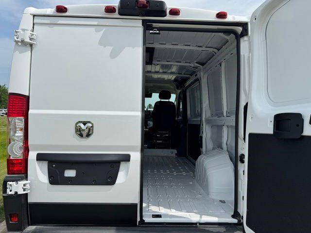 2025 Ram ProMaster Cargo Van Tradesman Low Roof 136" WB w/Pass Seat