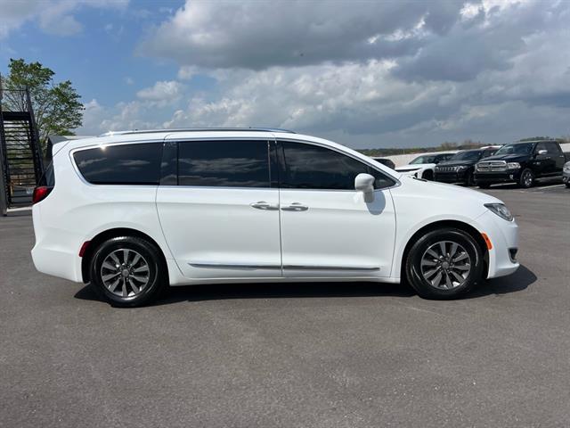 2020 Chrysler Pacifica Touring L Plus