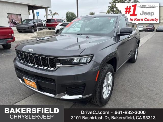 2022 Jeep Grand Cherokee L Laredo 4x2