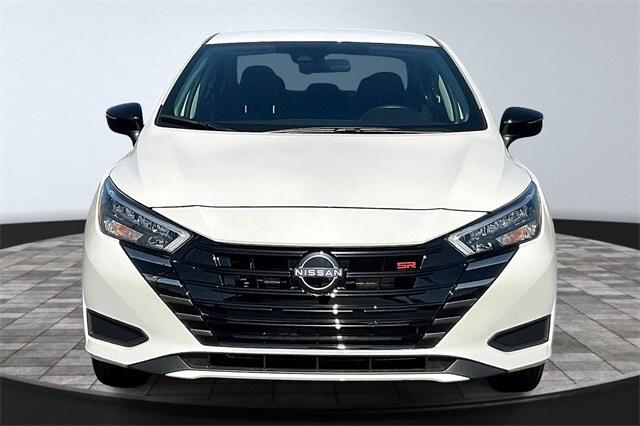 2024 Nissan Versa 1.6 SR