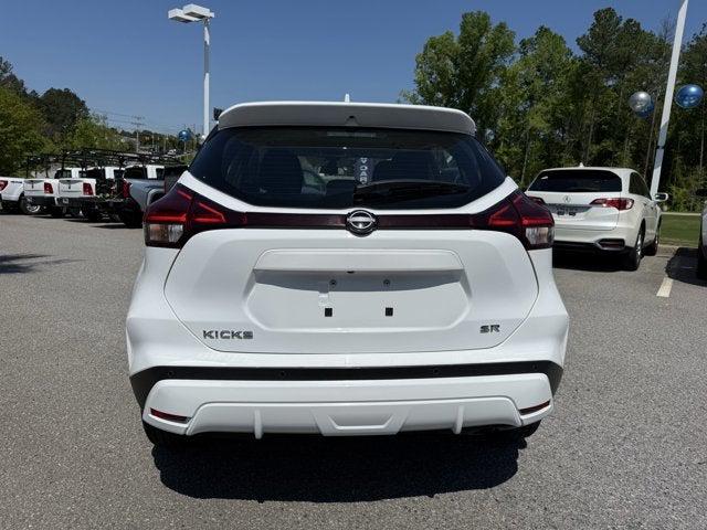 2024 Nissan Kicks SR Xtronic CVT