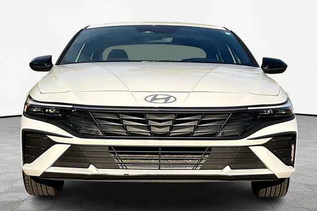 Used 2025 Hyundai Elantra For Sale in Olive Branch, MS