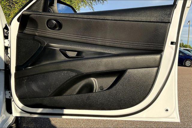 Used 2025 Hyundai Elantra For Sale in Olive Branch, MS