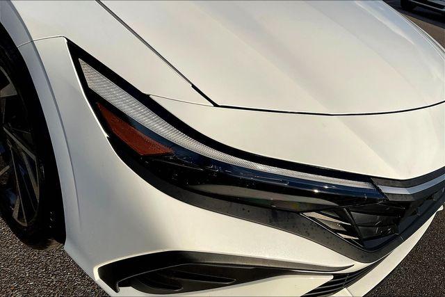 Used 2025 Hyundai Elantra For Sale in Olive Branch, MS