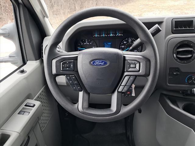 2025 Ford E-350 Cutaway Base
