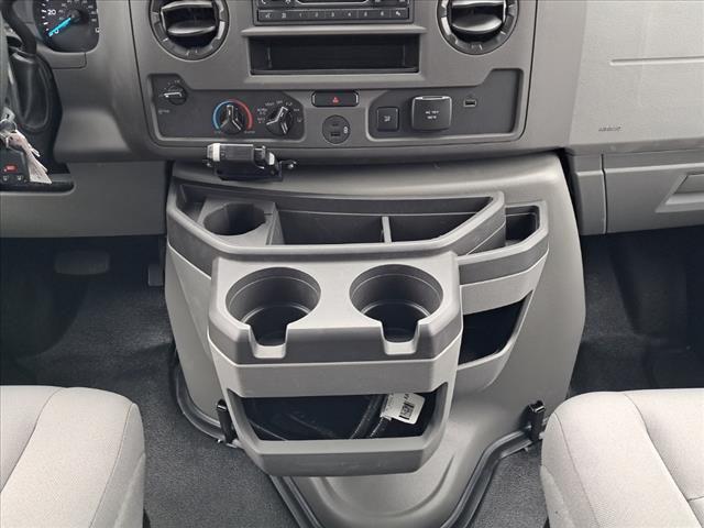 2025 Ford E-350 Cutaway Base