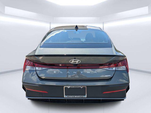 2025 Hyundai Elantra Hybrid SEL Sport
