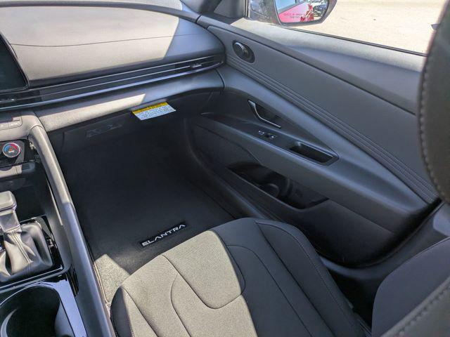 2025 Hyundai Elantra Hybrid SEL Sport