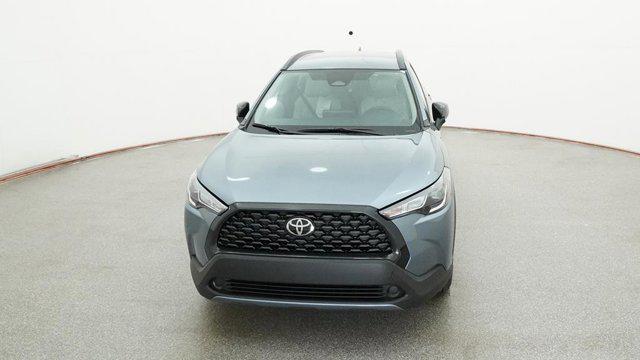 2025 Toyota Corolla Cross LE