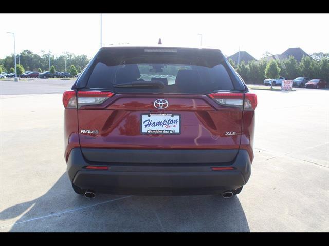 2022 Toyota RAV4 XLE