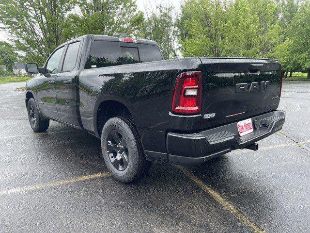 2025 RAM Ram 1500 RAM 1500 TRADESMAN QUAD CAB 4X4 64 BOX