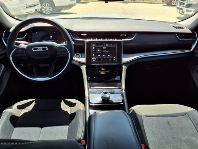 2023 Jeep Grand Cherokee L Laredo 4x4