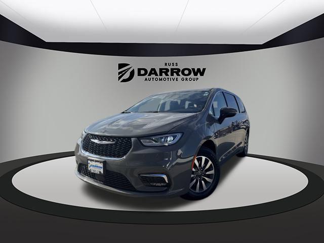 2023 Chrysler Pacifica Hybrid Touring L
