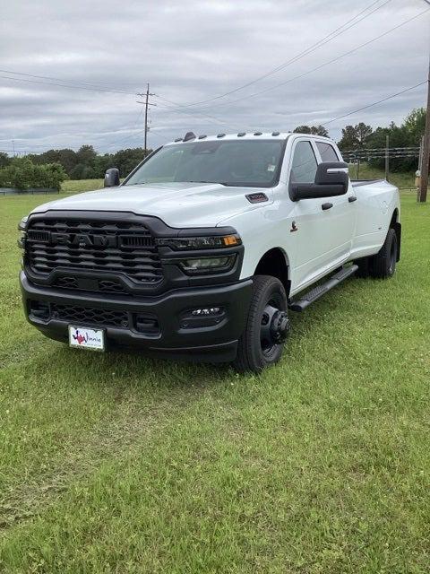 2025 RAM Ram 3500 RAM 3500 TRADESMAN CREW CAB 4X4 8 BOX