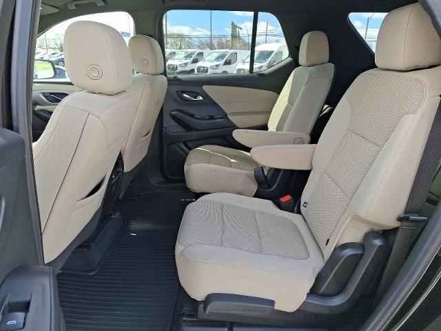 2022 Chevrolet Traverse AWD LT Cloth