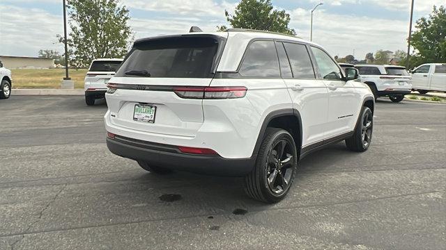 2025 Jeep Grand Cherokee GRAND CHEROKEE ALTITUDE 4X4