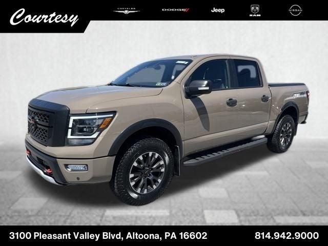 2021 Nissan TITAN Crew Cab PRO-4X 4x4