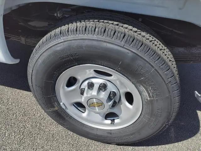 2025 Chevrolet Express Cargo Van RWD 3500 Extended Wheelbase WT