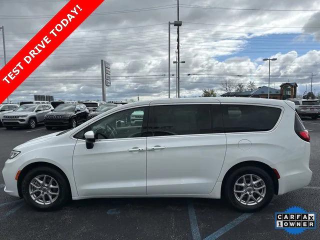 2023 Chrysler Pacifica Touring L