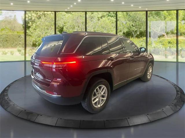 2025 Jeep Grand Cherokee GRAND CHEROKEE LAREDO X 4X4