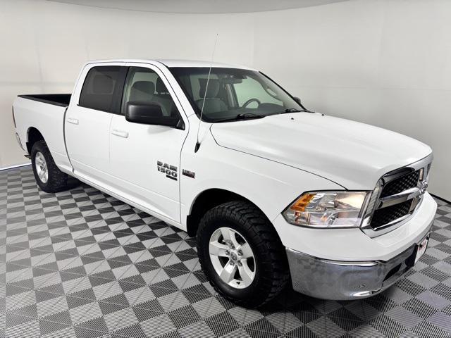 2021 RAM 1500 Classic SLT Crew Cab 4x4 64 Box