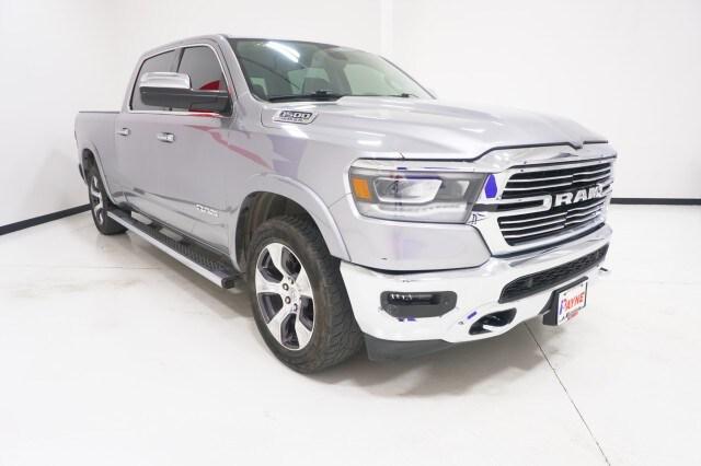 2019 RAM 1500 Laramie Crew Cab 4x2 64 Box