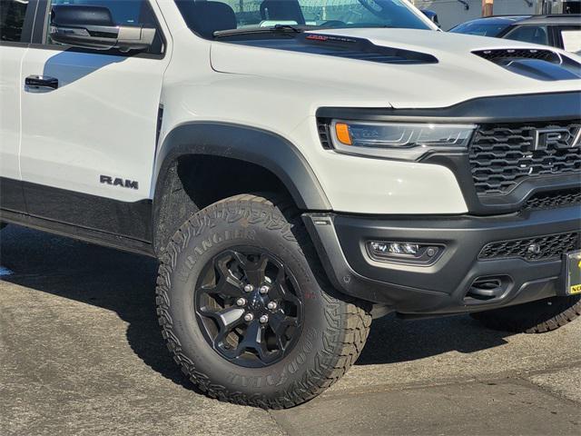 2025 RAM Ram 1500 RAM 1500 RHO CREW CAB 4X4 57 BOX
