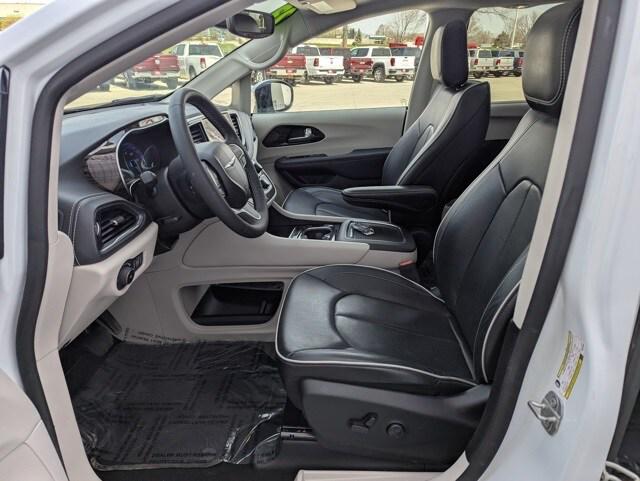 2023 Chrysler Pacifica Limited AWD