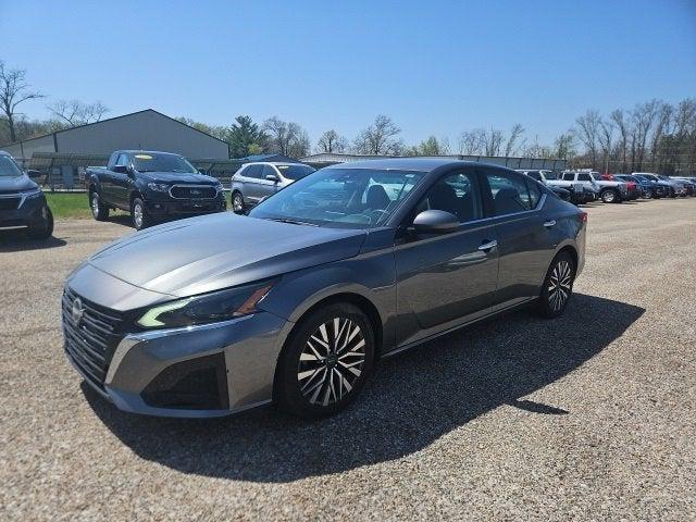 2023 Nissan Altima SV FWD
