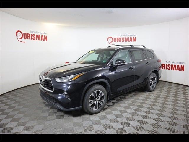 2022 Toyota Highlander XLE 2022 Toyota Highlander XLE