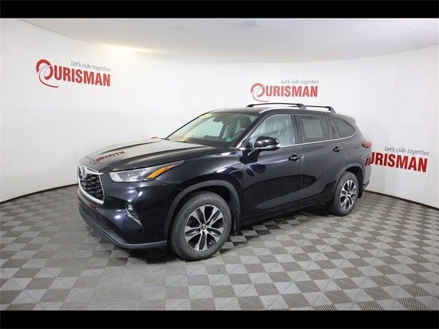 2022 Toyota Highlander XLE 2022 Toyota Highlander XLE