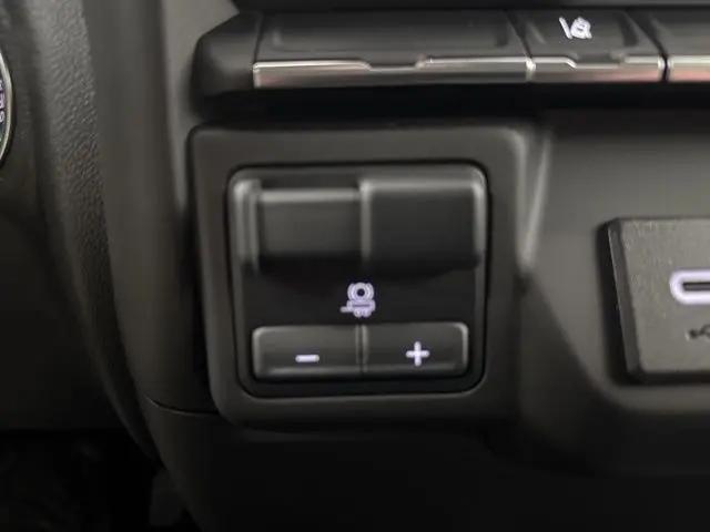 2025 Chevrolet Silverado 2500HD 4WD Double Cab Long Bed Work Truck